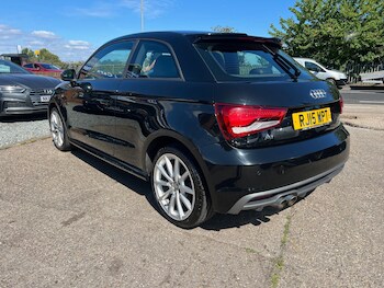 
								Audi, A1 2015 full									